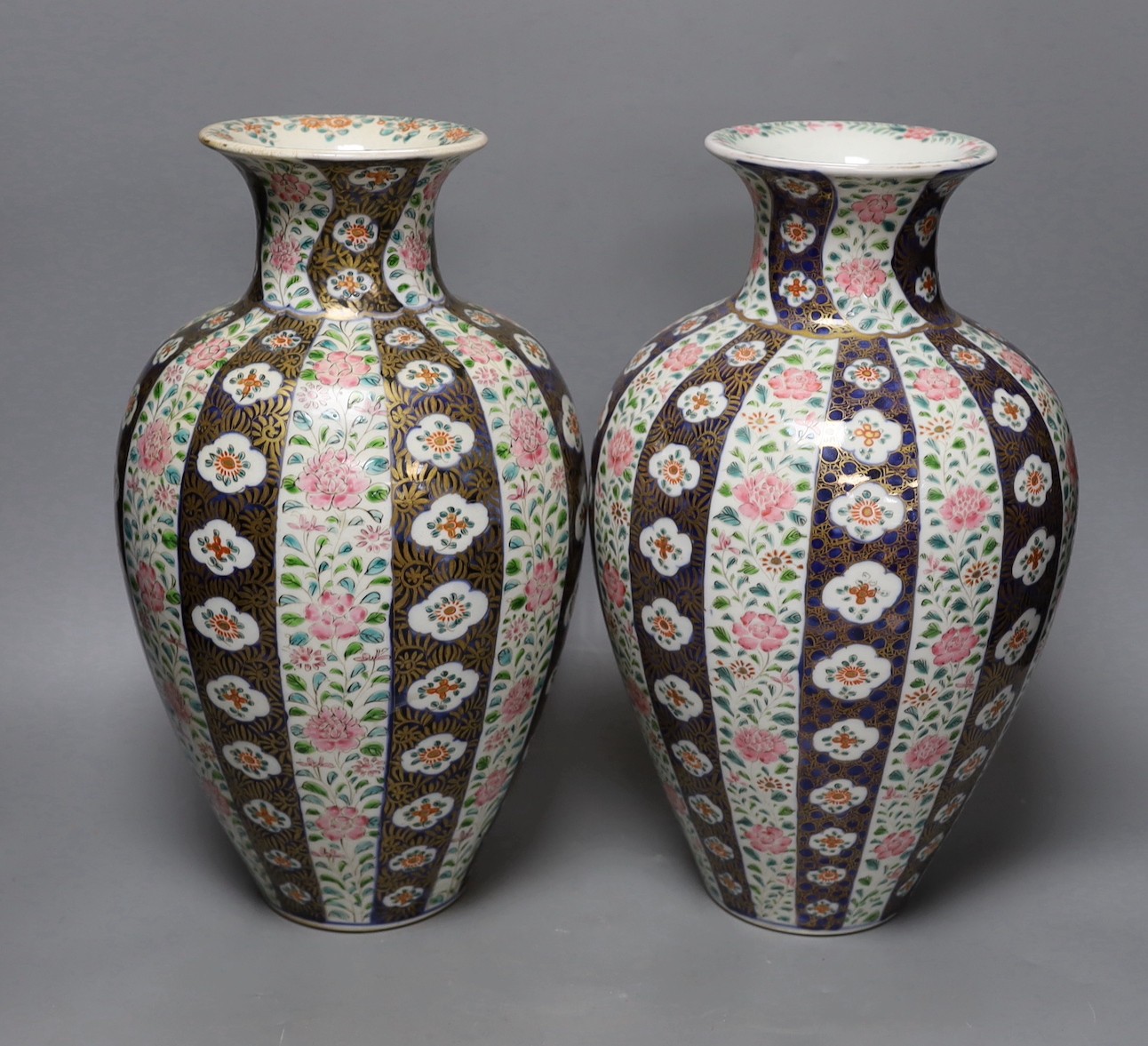 A pair of Japanese 'Imari' ovoid vases, Meiji period, 36cm